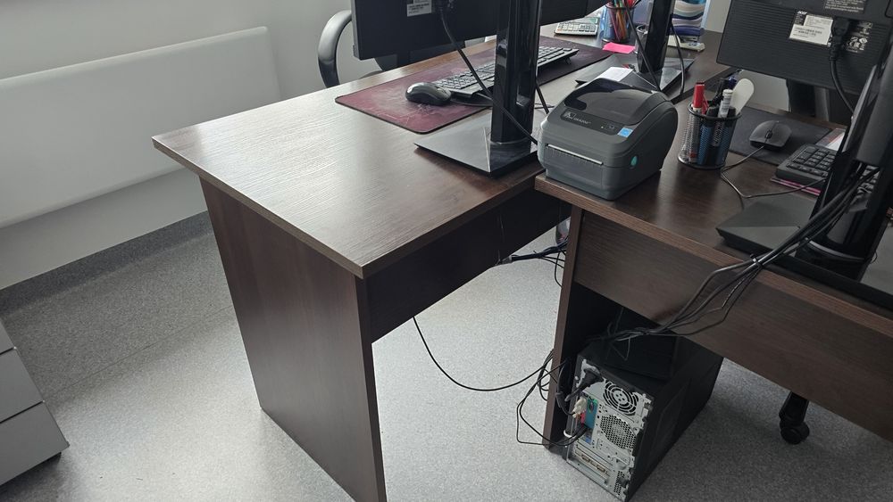 Sprzedam biurko używane