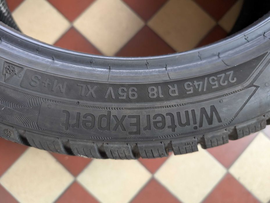 Uniroyal Winterexpert 225/45R18 95V XL #57D