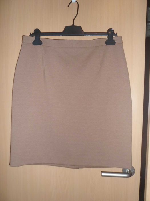 saia cor mel para mulher da marca Antea