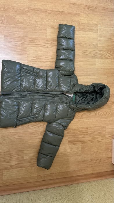 Курточка нова benetton для дівчинки