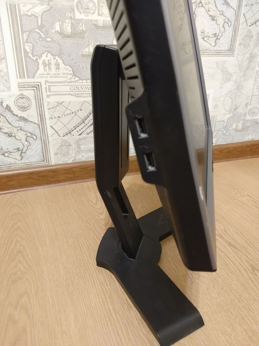 Монітори 17", 19"