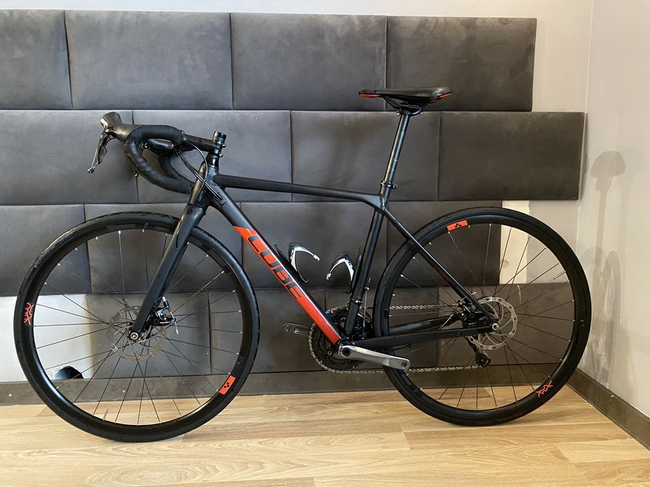 Rower grawel Cube cross race