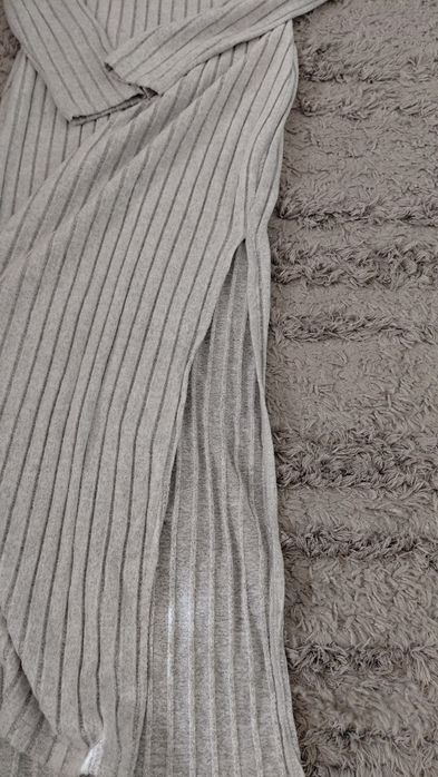 Довга сукня у рубчик