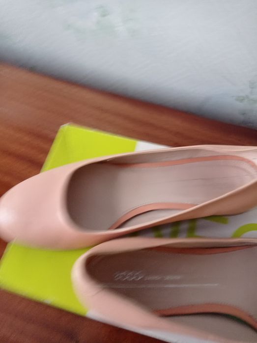 Продам балетки Ecco