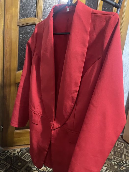 Стильний жіночий піджак