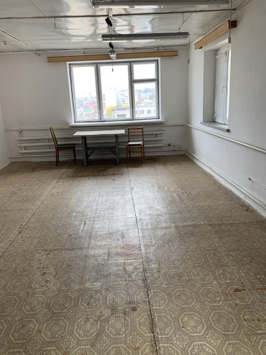 Продається виробнича будівля в центрі міста