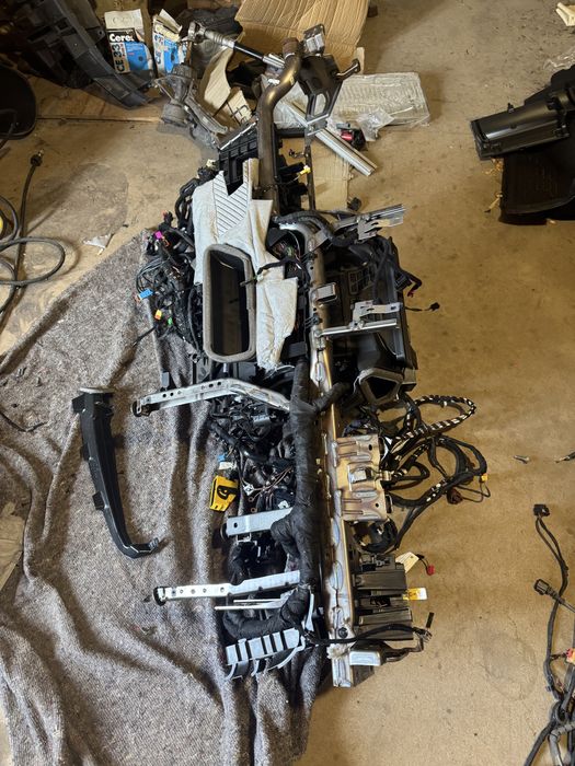 Панель id 3  бардачок деталі панелі салона