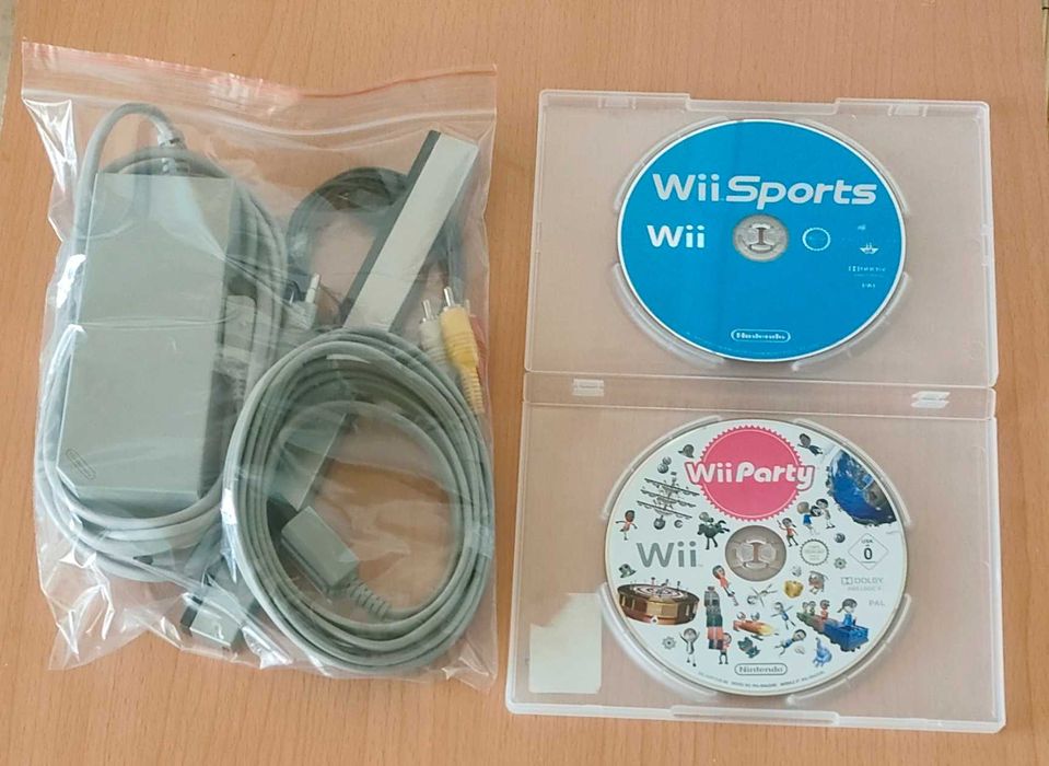 Nintendos Wii - Impecáveis - Preta e Branca