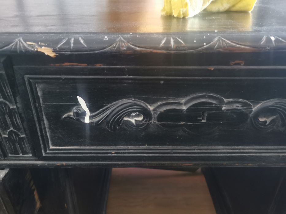 Secretária Antiga finais Séc. XIX - Madeira Maciça Ebonada (Para Restauro)