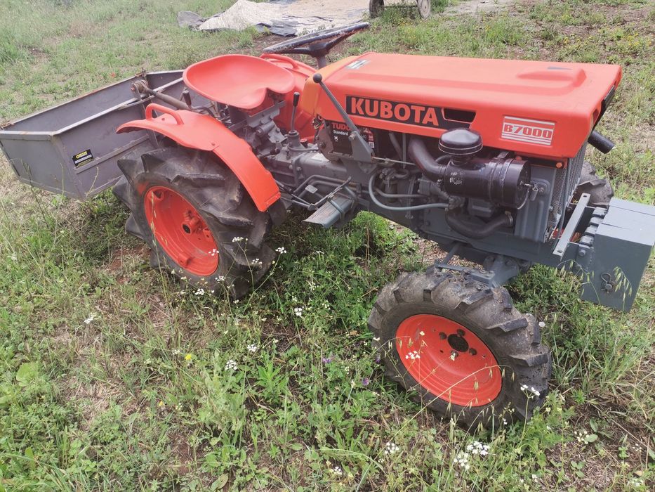 Tractor Kubota B7000 Alvaiázere • OLX Portugal