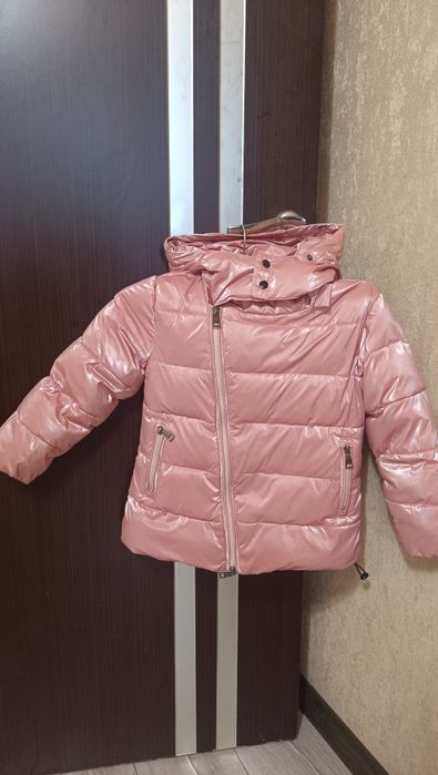 Продам куртку moncler