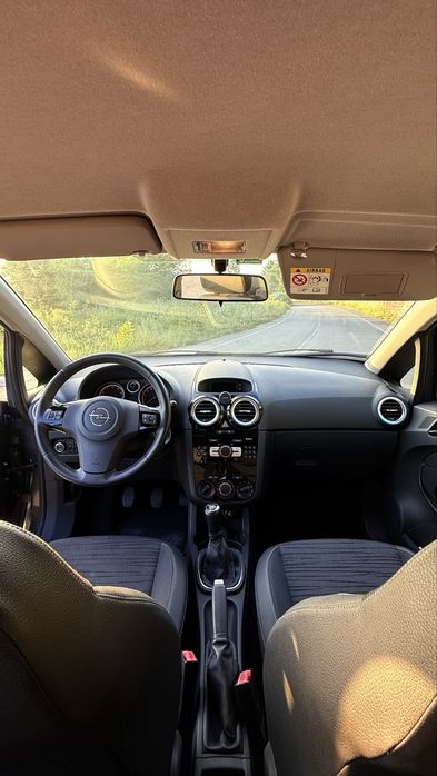 Opel corsa 1.2 - gasolina