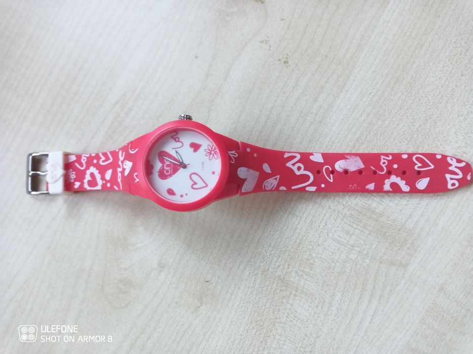 Relógio One vermelho