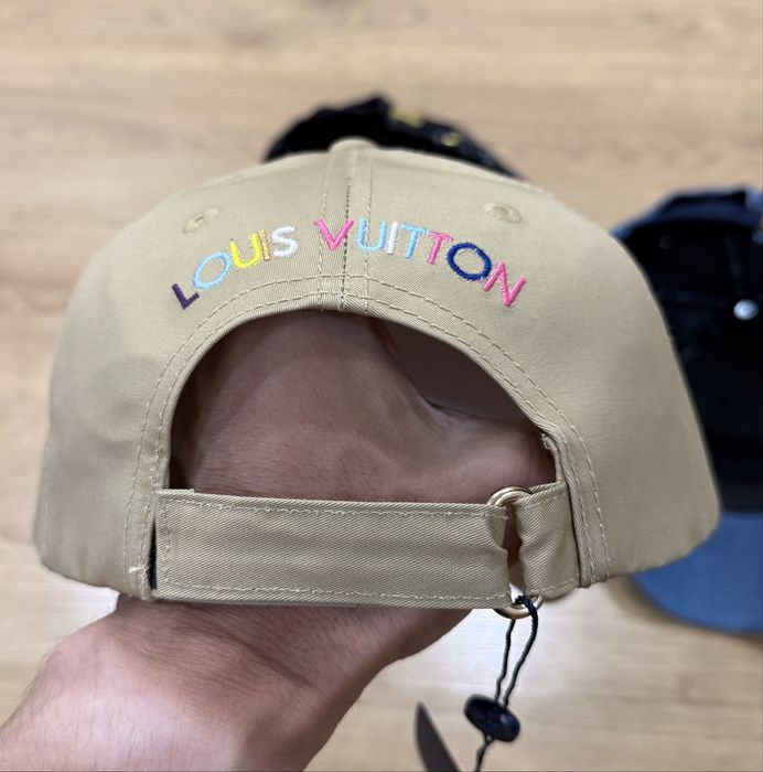 Кепка Louis Vuitton розпродаж
