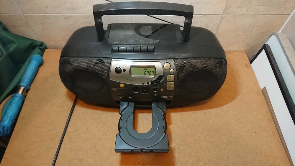 BOOMBOX radiomagnetofon z CD Philips AZ1508 działa gra, czytaj opis