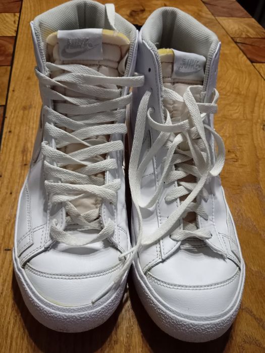 Sprzedam buty wysokie firmy Nike rozmiar 42.5