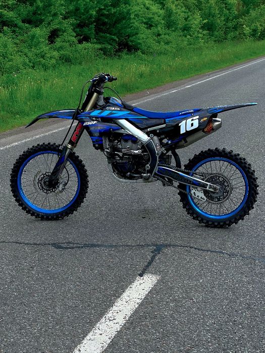 Yamaha yz250f 2020р(зі стартером, на документах)!