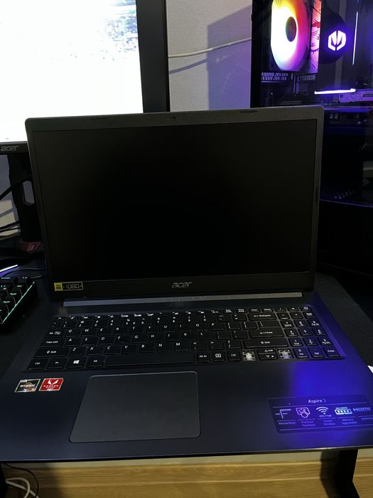 Latop Acer Aspire 3 Acer Aspire 3 R5-3500U/8GB/512/Win11 IPS