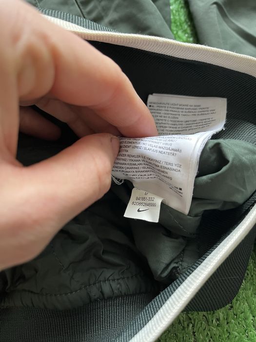 Бомбер Nike Sportswear (Big Logo) — Стиль и Комфорт