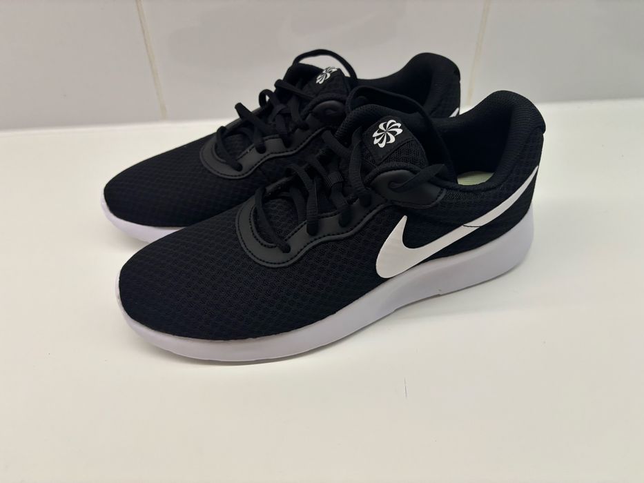 Buty Nike air 42 26,7 cm Tanjun