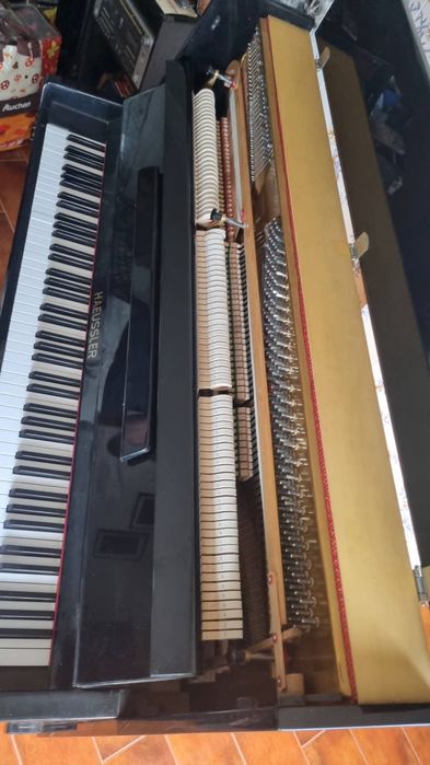 Vendo PIANO HAEUSSLER