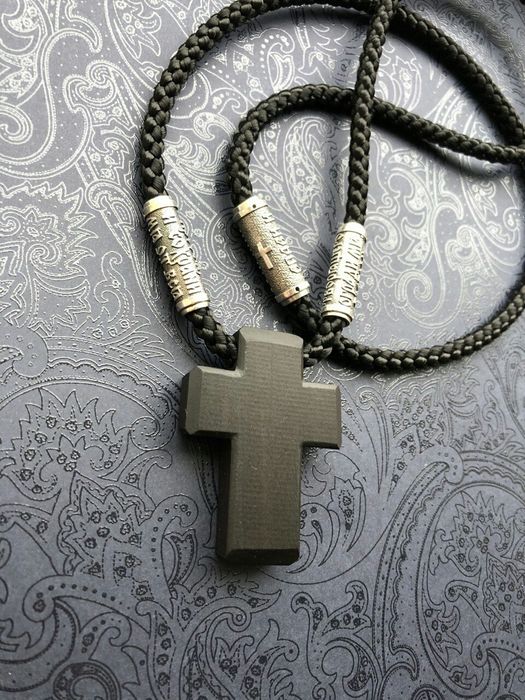 Крест нательный из мореного дуба