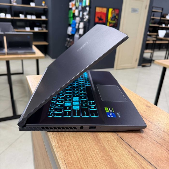 Ігровий MSI Thin 15 - 144 Гц/i5 13420H/RTX 3050 4 GB/16 GB/512 GB NVME