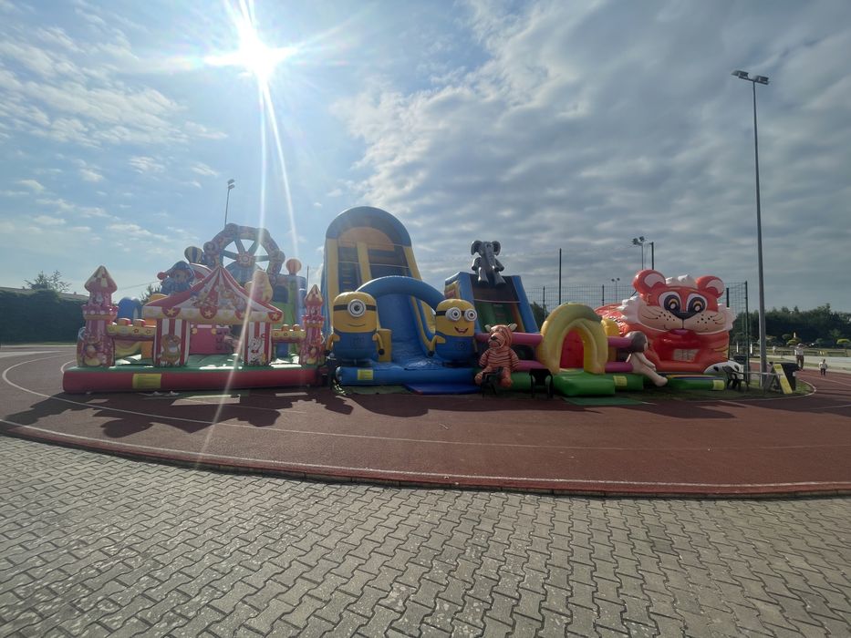 Atrakcje na imprezy – EUROBUNGEE, tor przeszkód, dart gigant, dmuchańce