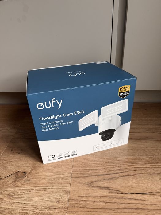 Kamera zewnętrzna obrotowa 360° Eufy E340 3K reflektor
