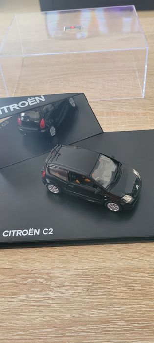 Carro miniatura.