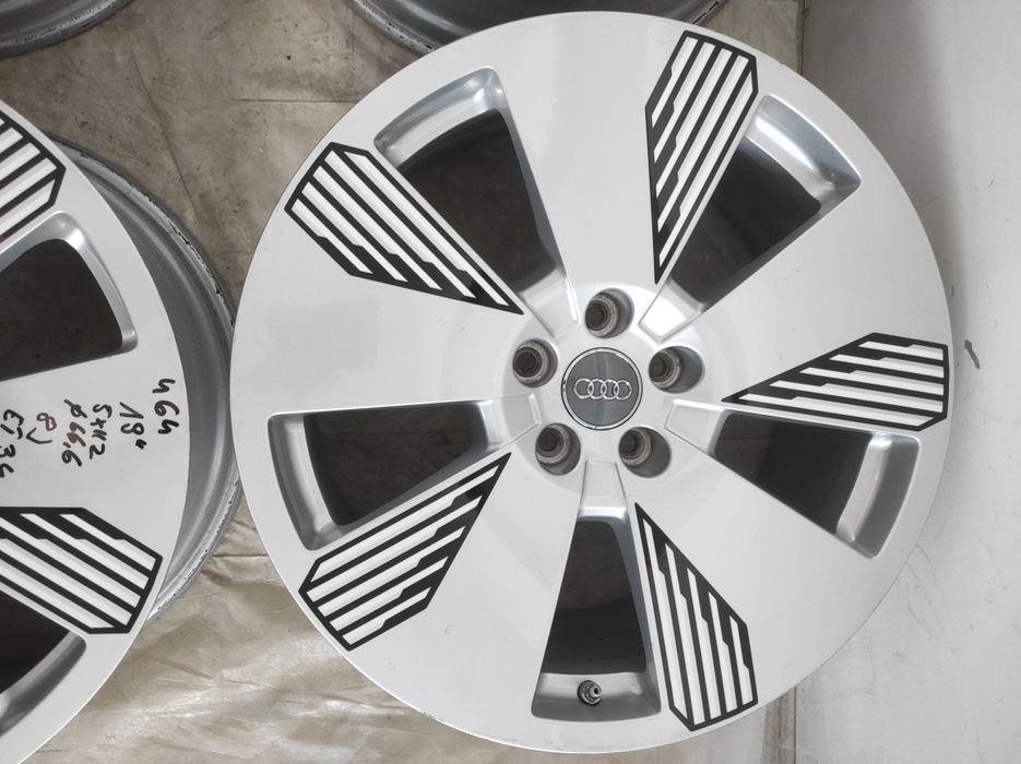 464 Felgi aluminiowe ORYGINAŁ AUDI R 19 5x112 otwór 66,6 B. CZUJNIKI