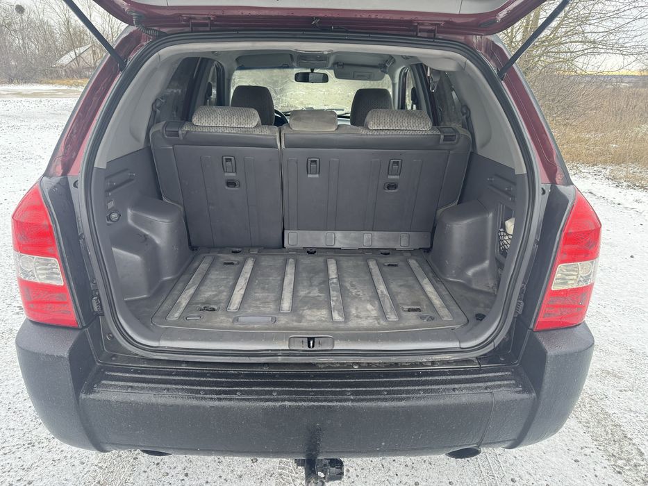 Туксон 2 літра дизель повністю на ходу.