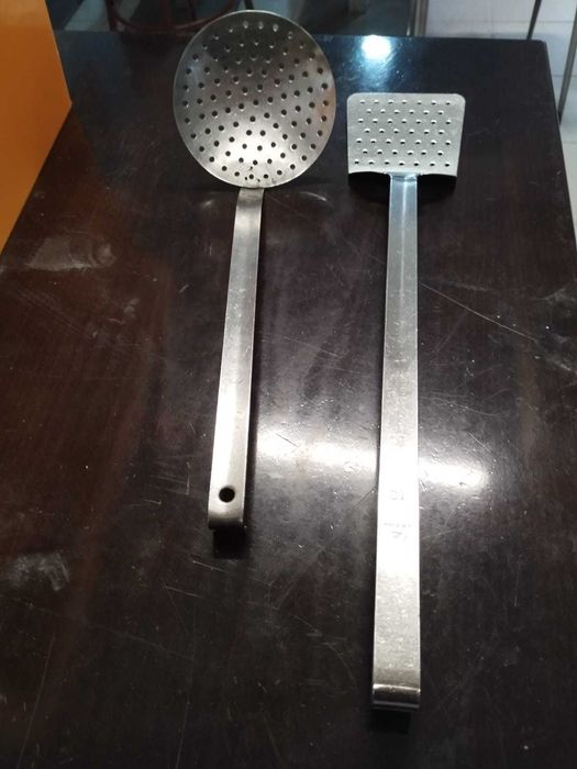 2 Escumadeiras de restaurante alumínio fundido
