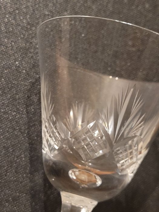 Kieliszki 11cm wysokość kryształ 6sztuk piekne szlif