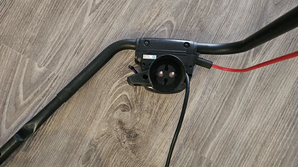 Corta relvas parkside