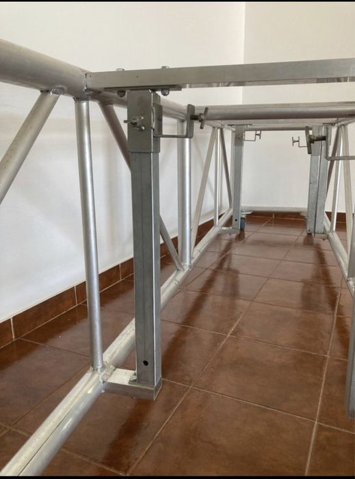 Truss dupla com rodas