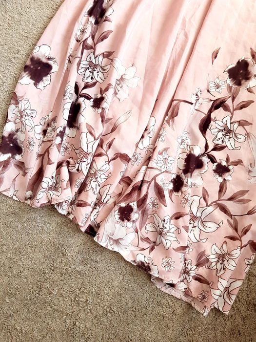 Suknia sukienka maxi różowa w kwiaty wiązana na ramiączkach S 36 M 38