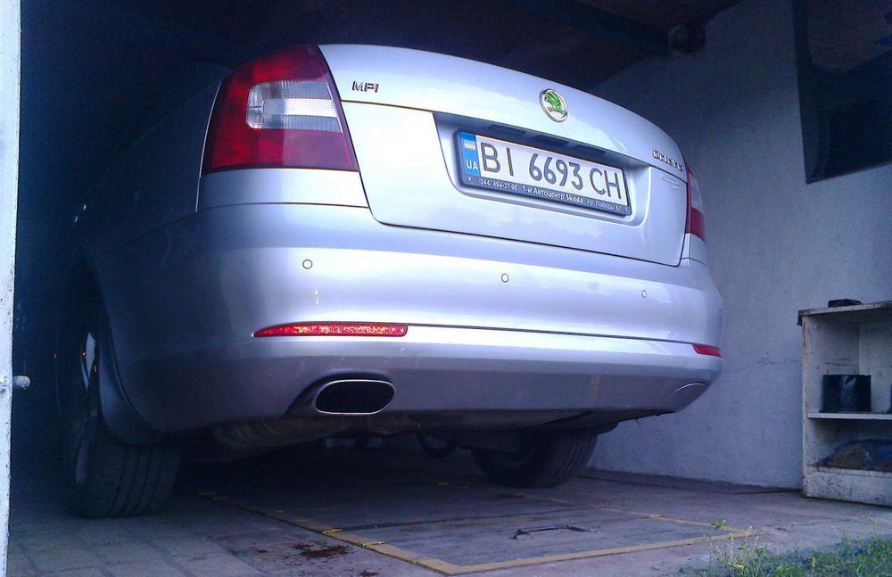 Skoda Octavia A5 1,6 TDI насадка вихлопної FDC610003