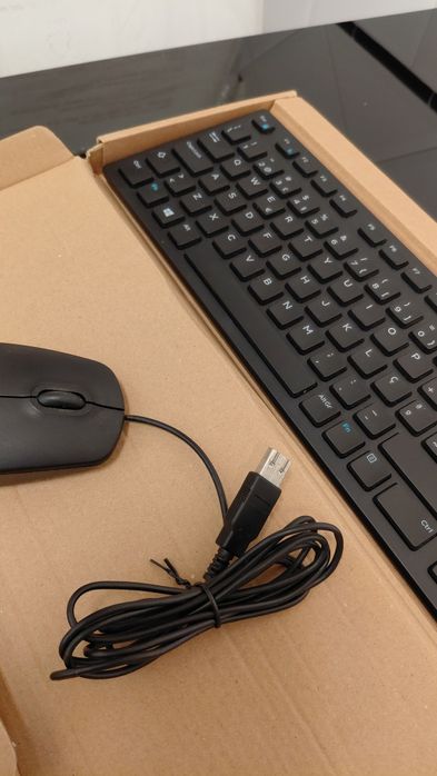 Dell - Teclado e Rato446964192500797444