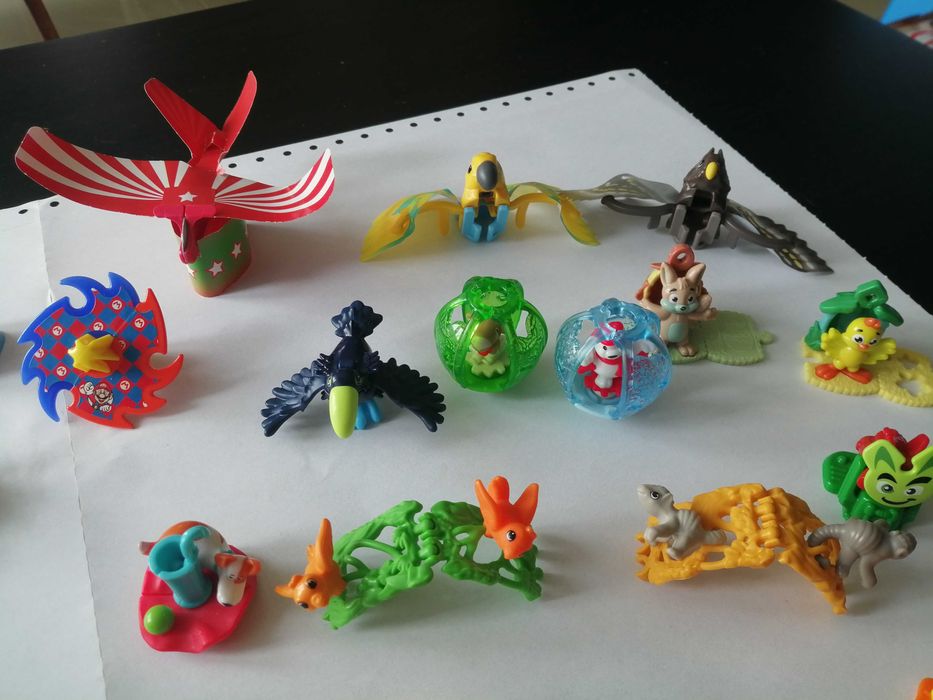 Zabawki z Kinder Niespodzianka bez karteczek