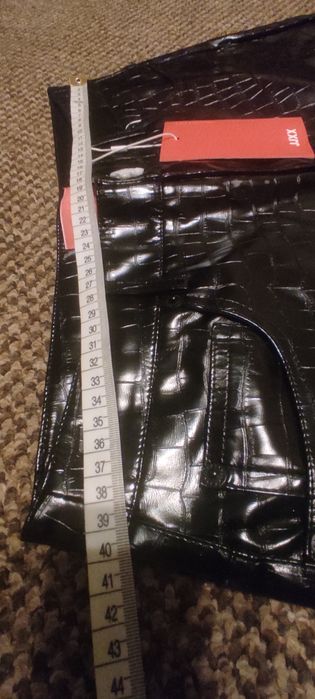 Spodnie z eco skóry