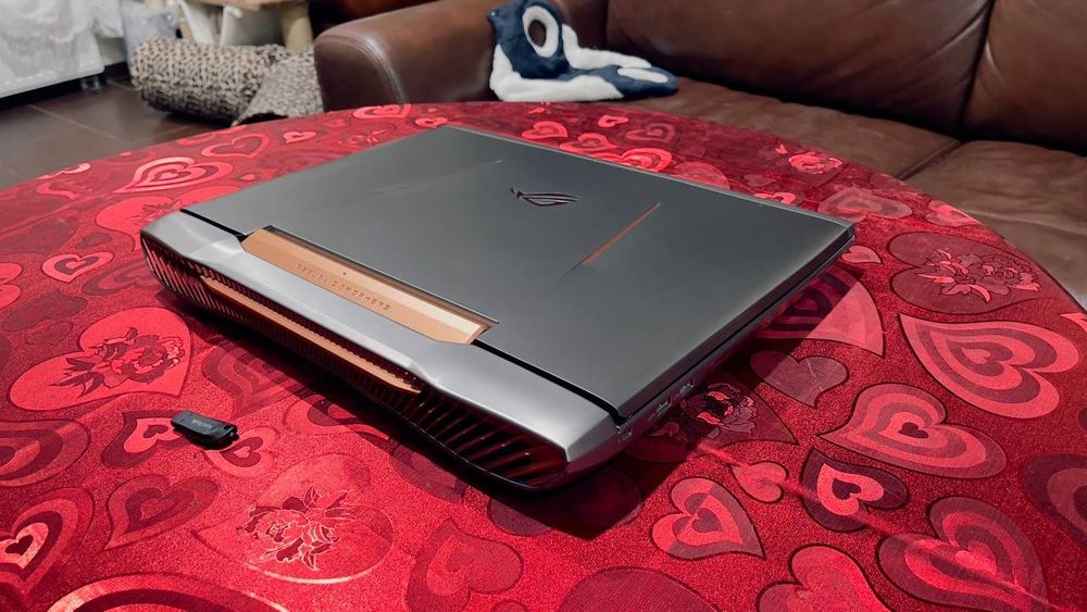 Asus rog g752 video 8Gb/ Ram32