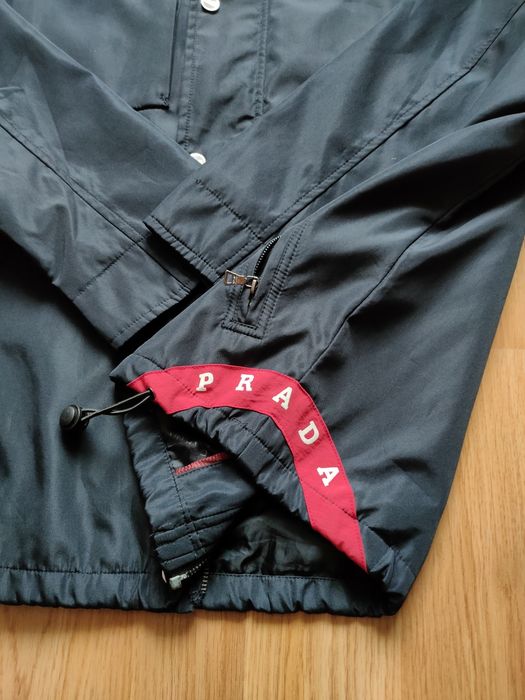 Куртка Prada куртка вітровка Prada Milano М made in Italy