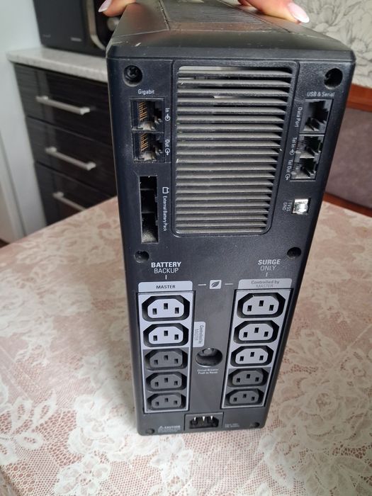 Безперебійник (ДБЖ) APC-BACK-UPS  1500 pro. Без акумуляторів! 2500 за один.