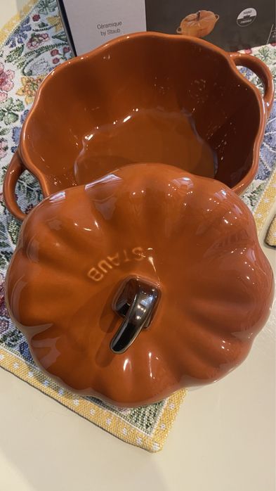 Кокот Staub для запікання