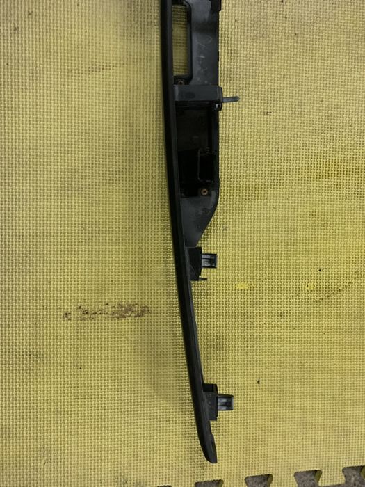 Friso tampa da mala Range Rover Evoque