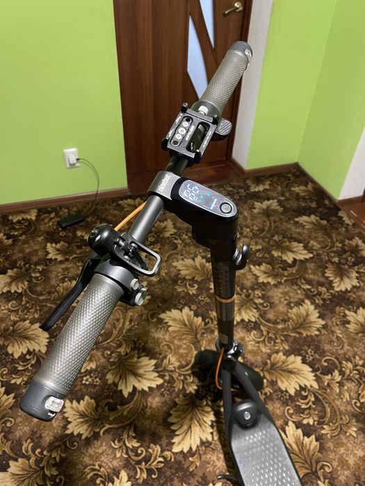 Продам электро самокат ninebot f2 pro e 55 км запас хода
