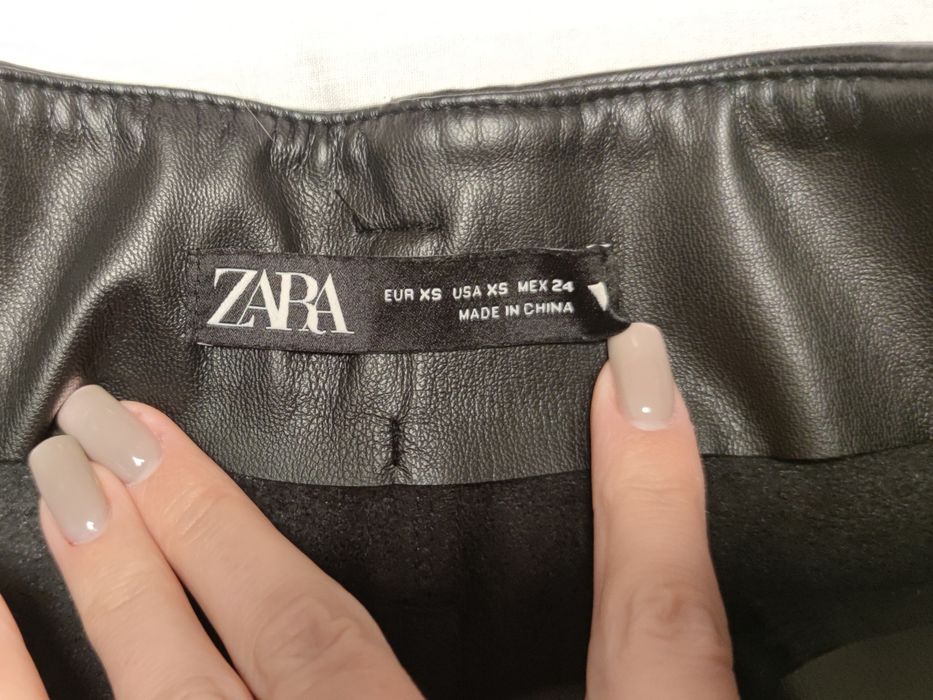 Шкіряні шорти zara