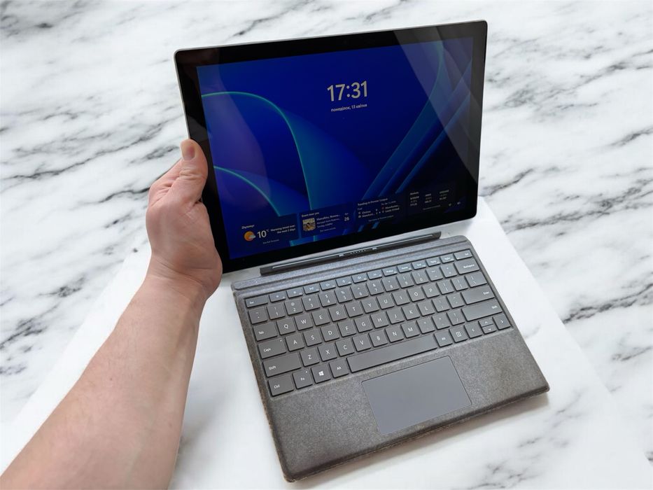 Планшет-ноутбук Microsoft Surface PRO 6 i5 8/256gb “12.3 USA