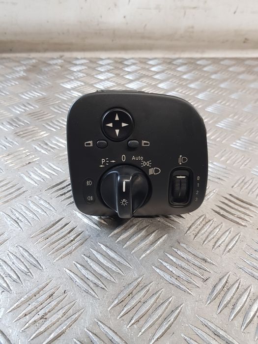 Włącznik Przełącznik Świateł Lusterek A2035450604 Mercedes W203 03R-